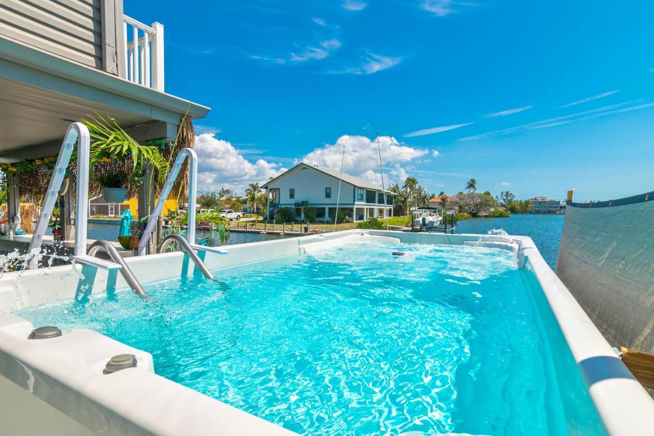 Latitude 26 Waterfront Boutique Resort - Bonita Springs Exterior foto