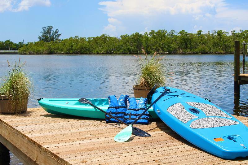 Latitude 26 Waterfront Boutique Resort - Bonita Springs Exterior foto